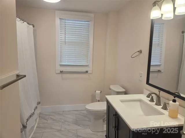 $2,475 | 238 South Main Street, Davidson, NC 28036