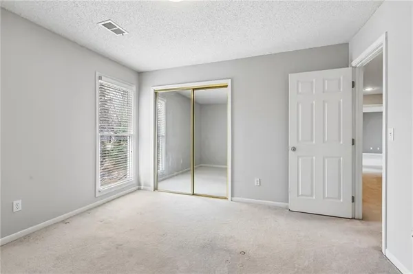 $620,000 | 6642 Northwest Monticello Court, Parkville, MO 64152
