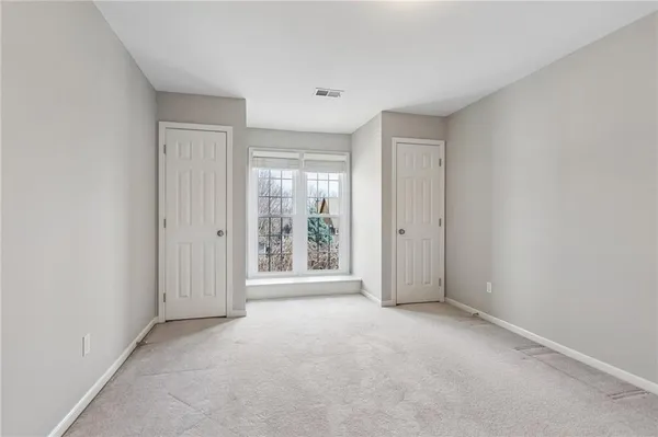 $620,000 | 6642 Northwest Monticello Court, Parkville, MO 64152
