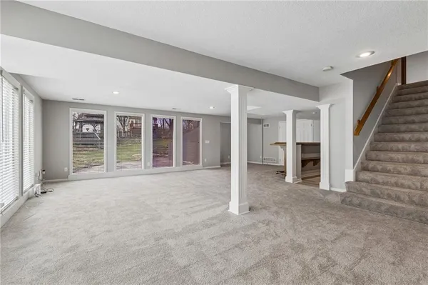 $620,000 | 6642 Northwest Monticello Court, Parkville, MO 64152
