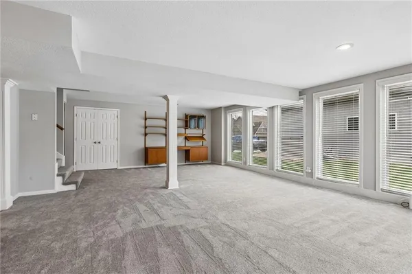 $620,000 | 6642 Northwest Monticello Court, Parkville, MO 64152