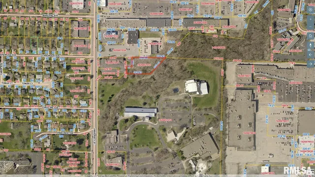 $110,000 | 4600 North University Street, Peoria, IL 61614