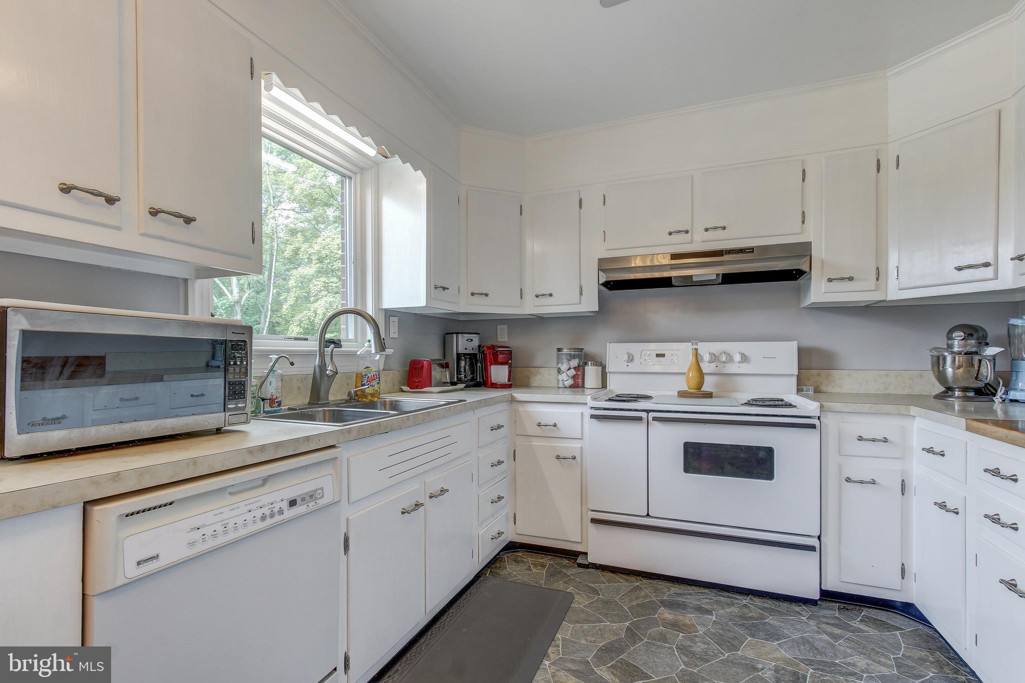 16000 Schaeffer Road Boyds, MD 20841 - Photo 12 of 38
