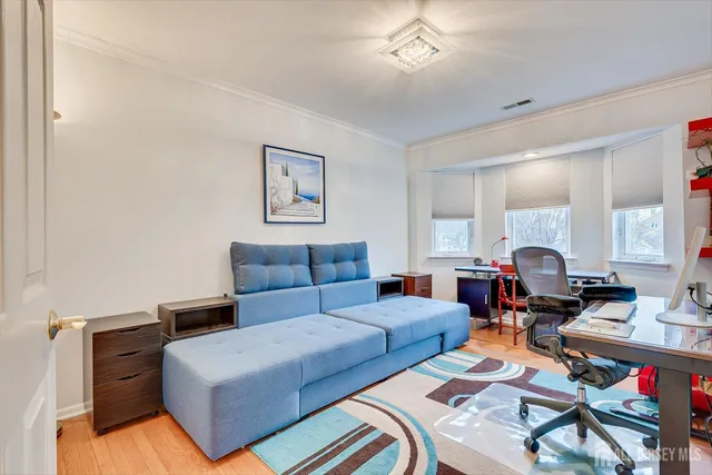 $765,000 | 114 Coppertree Court, Edison, NJ 08820