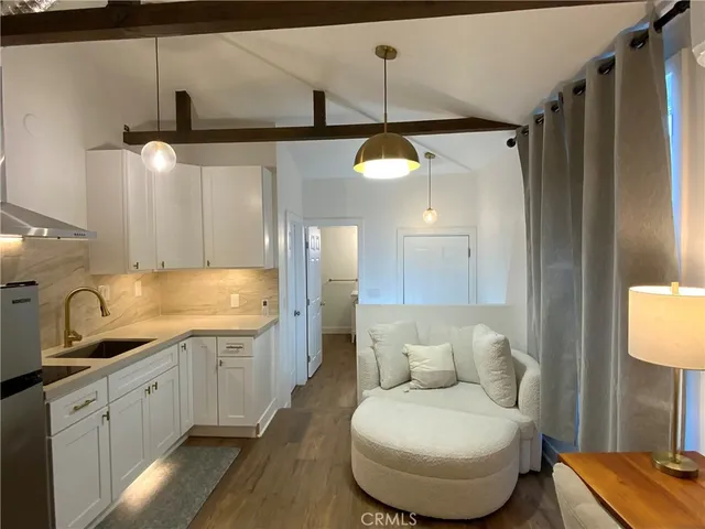 $1,099,000 | 17091 B Lane, Huntington Beach, CA 92647