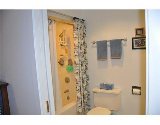 515 Point Road Ellsworth, ME 04605 - Photo 15 of 25 Bathroom.