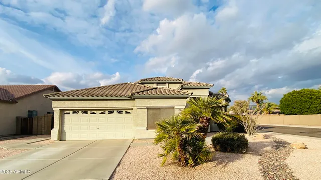 $2,999 | 13402 West Fargo Drive, Surprise, AZ 85374