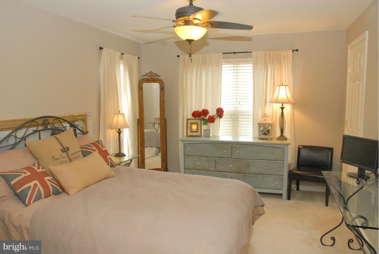 6038 Machen Road, Unit 191 Centreville, VA 20121 - Photo 14 of 16 Bedroom
