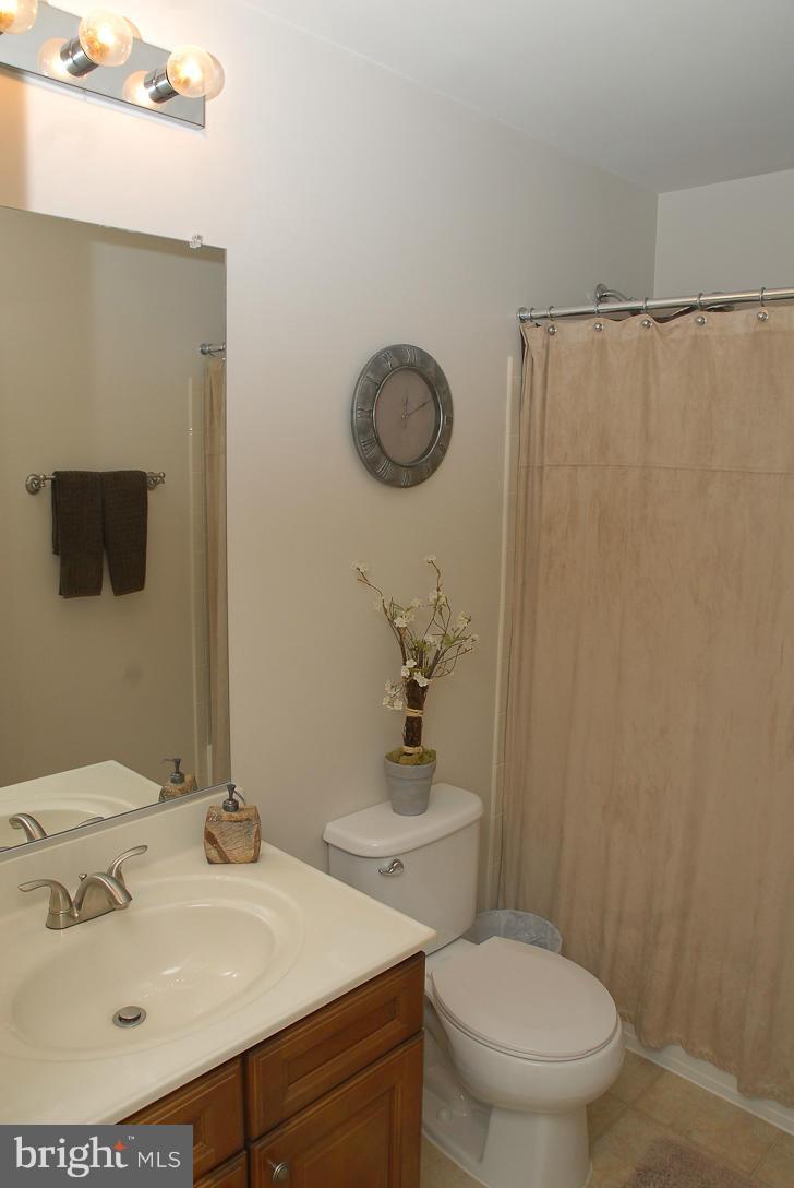 6038 Machen Road, Unit 191 Centreville, VA 20121 - Photo 8 of 16 Bath