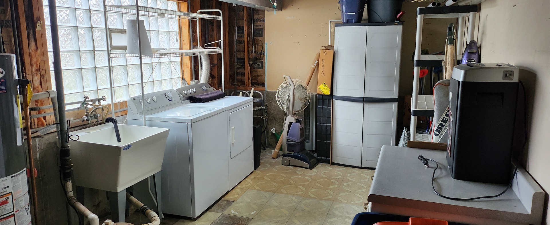 Undisclosed Address Midlothian, IL 60445 - Photo 22 of 23 a room with gym equipment and a large window