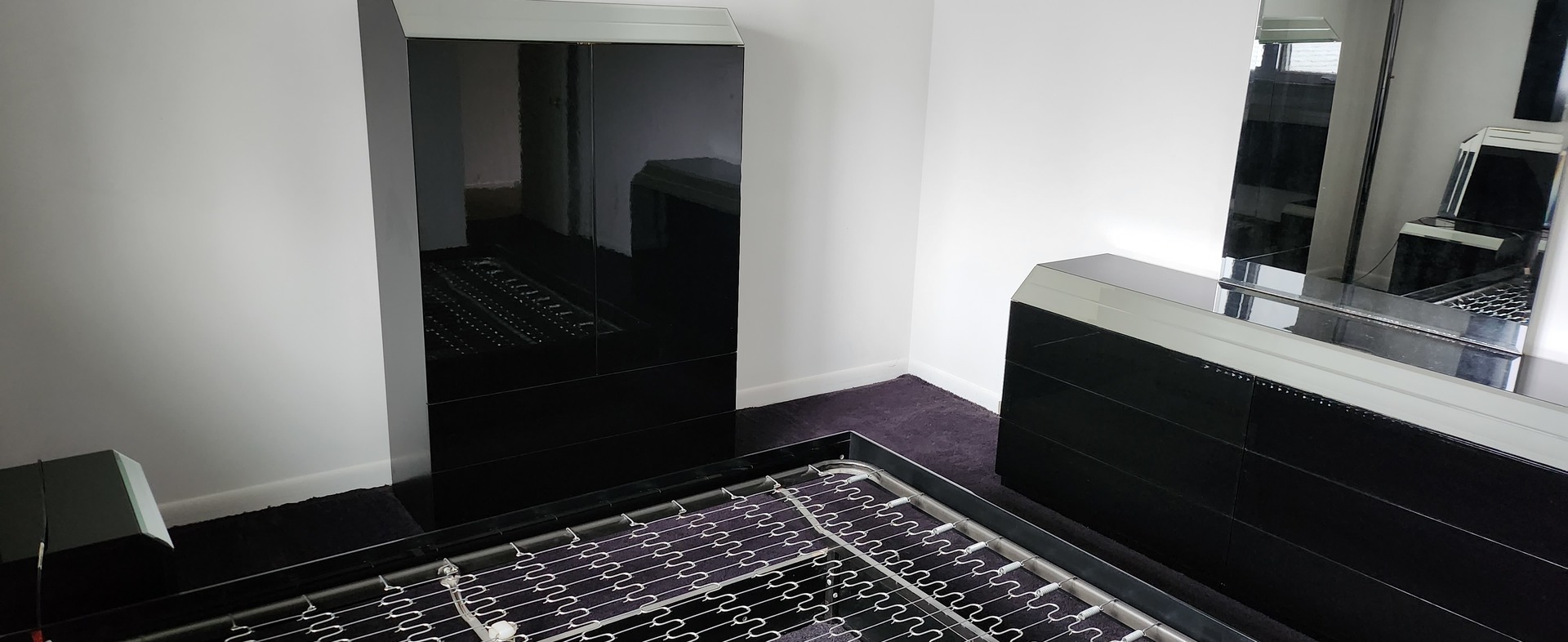 Undisclosed Address Midlothian, IL 60445 - Photo 10 of 23 a bathroom with a sink and a mirror