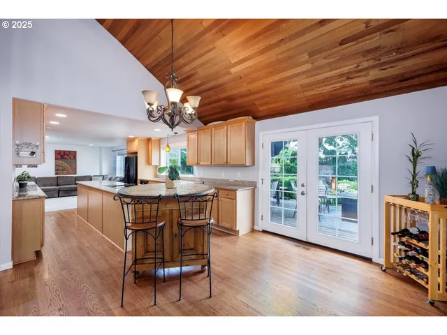 $939,900 | 4905 Northwest Kahneeta Court, Portland, OR 97229