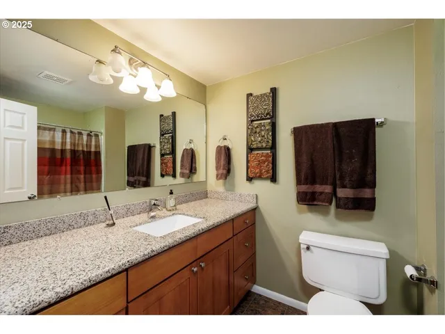 $939,900 | 4905 Northwest Kahneeta Court, Portland, OR 97229