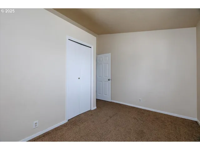 $939,900 | 4905 Northwest Kahneeta Court, Portland, OR 97229