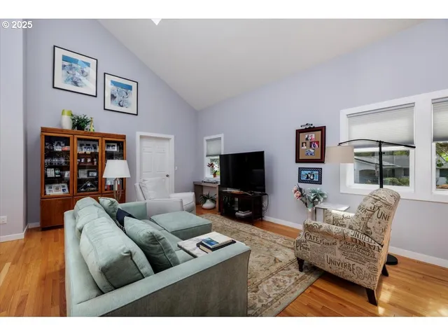 $939,900 | 4905 Northwest Kahneeta Court, Portland, OR 97229