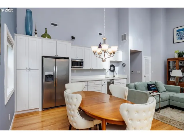 $939,900 | 4905 Northwest Kahneeta Court, Portland, OR 97229