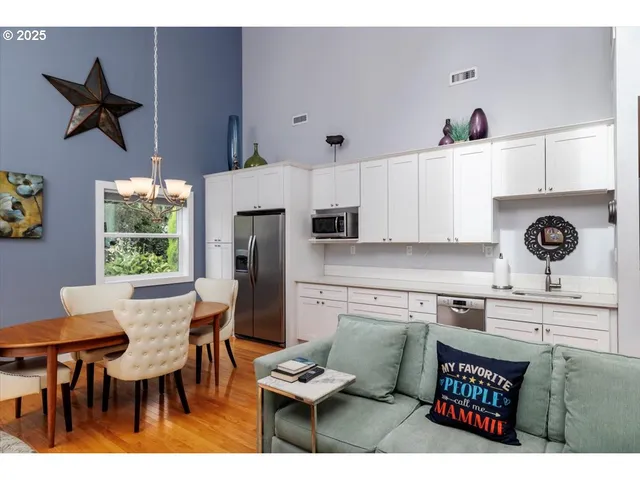 $939,900 | 4905 Northwest Kahneeta Court, Portland, OR 97229