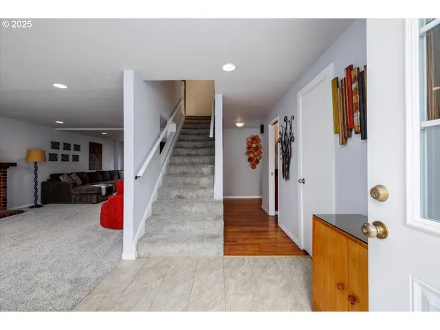 $939,900 | 4905 Northwest Kahneeta Court, Portland, OR 97229