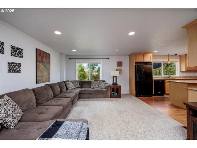 $939,900 | 4905 Northwest Kahneeta Court, Portland, OR 97229