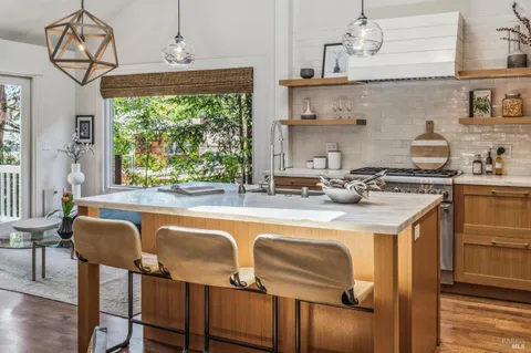 $3,095,000 | 133 Ward Street, Larkspur, CA 94939