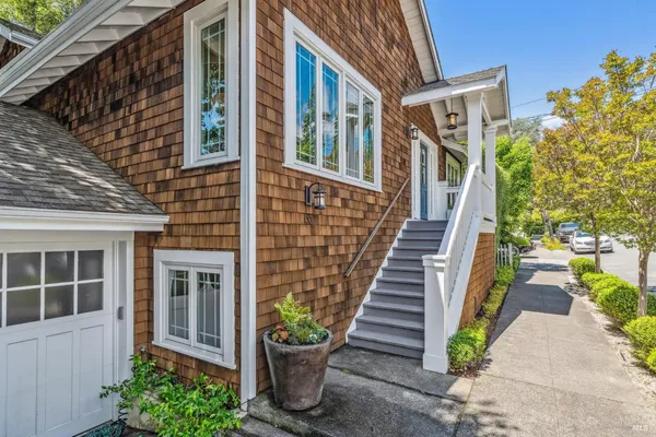 $3,095,000 | 133 Ward Street, Larkspur, CA 94939
