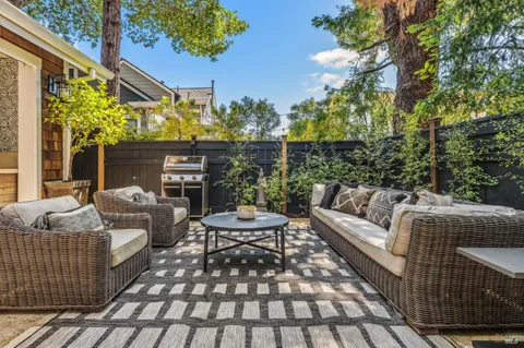 $3,095,000 | 133 Ward Street, Larkspur, CA 94939