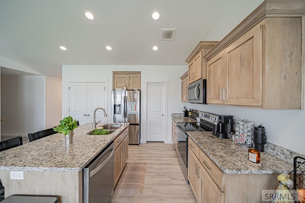 5758 North Rammell Road Idaho Falls, ID 83401 - Photo 14 of 63