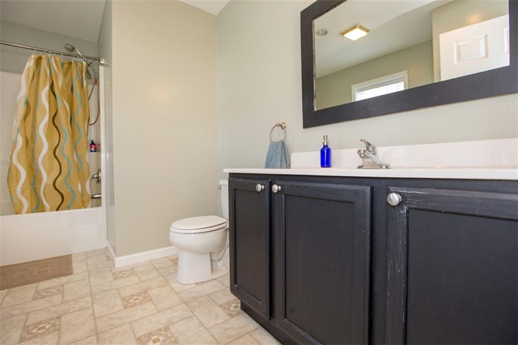 9 Sheridan Road Bath, ME 04530 - Photo 13 of 29 Large master bathroom.