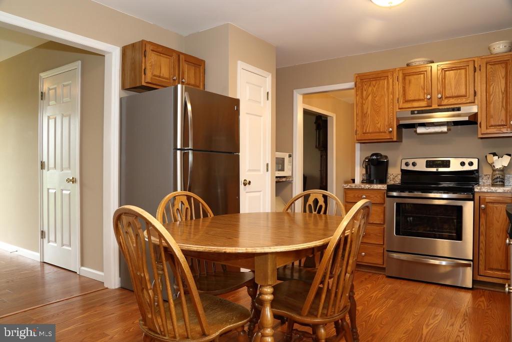 1491 Shumaker Road Manheim, PA 17545 - Photo 10 of 22