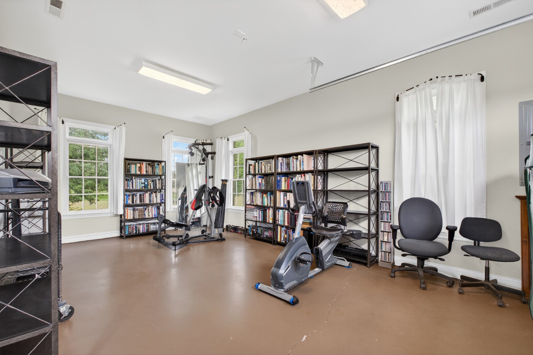 123 Jones Road Taft, TN 38488 - Photo 69 of 87 a view of a room with gym equipment