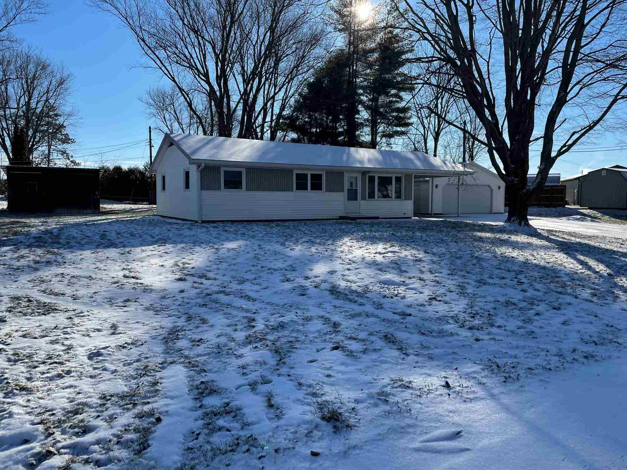 7225 West Dinsmore Road Bloomington, IN 47403 - Photo 2 of 19 Gallery Image 2
