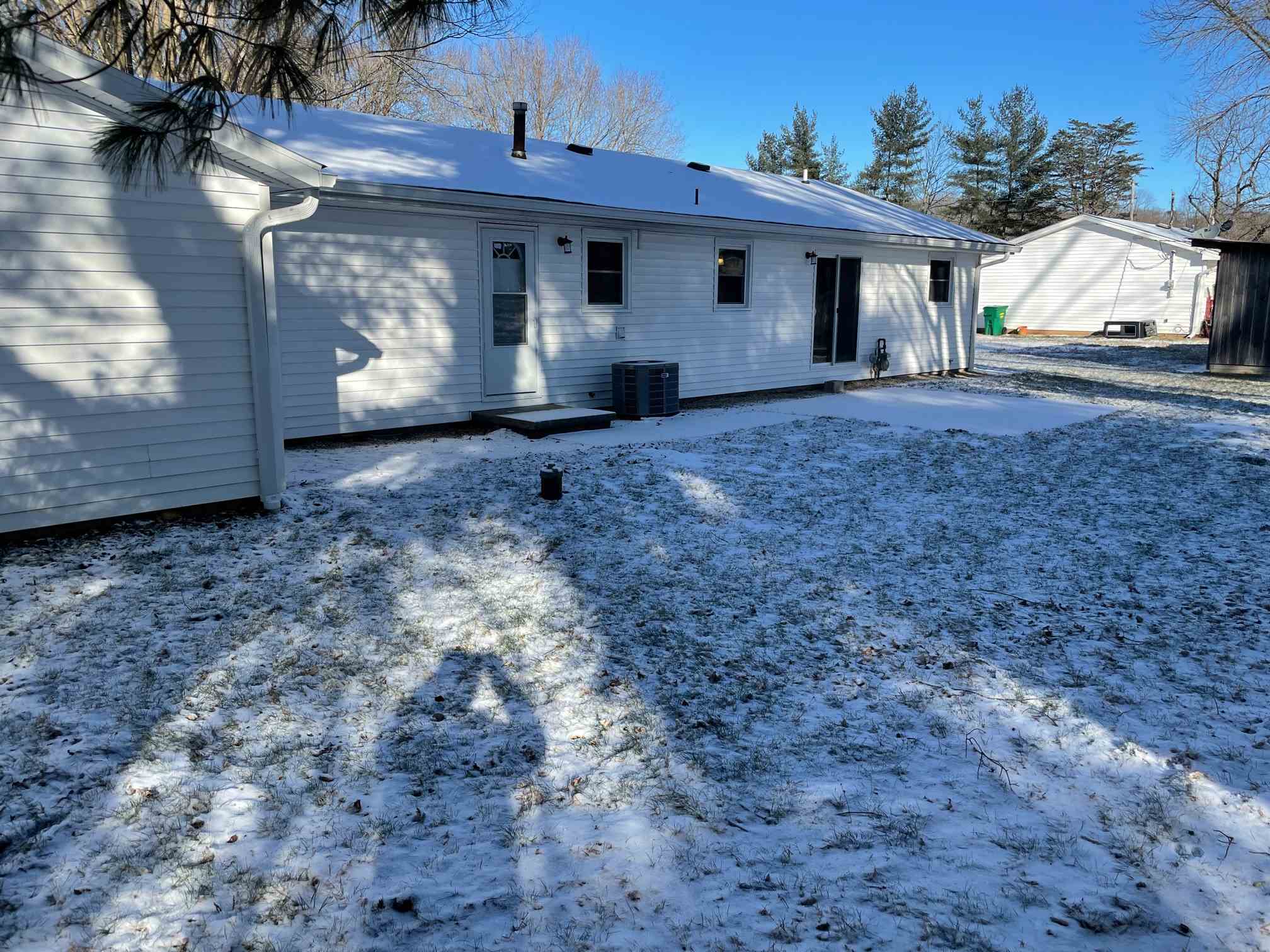7225 West Dinsmore Road Bloomington, IN 47403 - Photo 5 of 19 Gallery Image 5