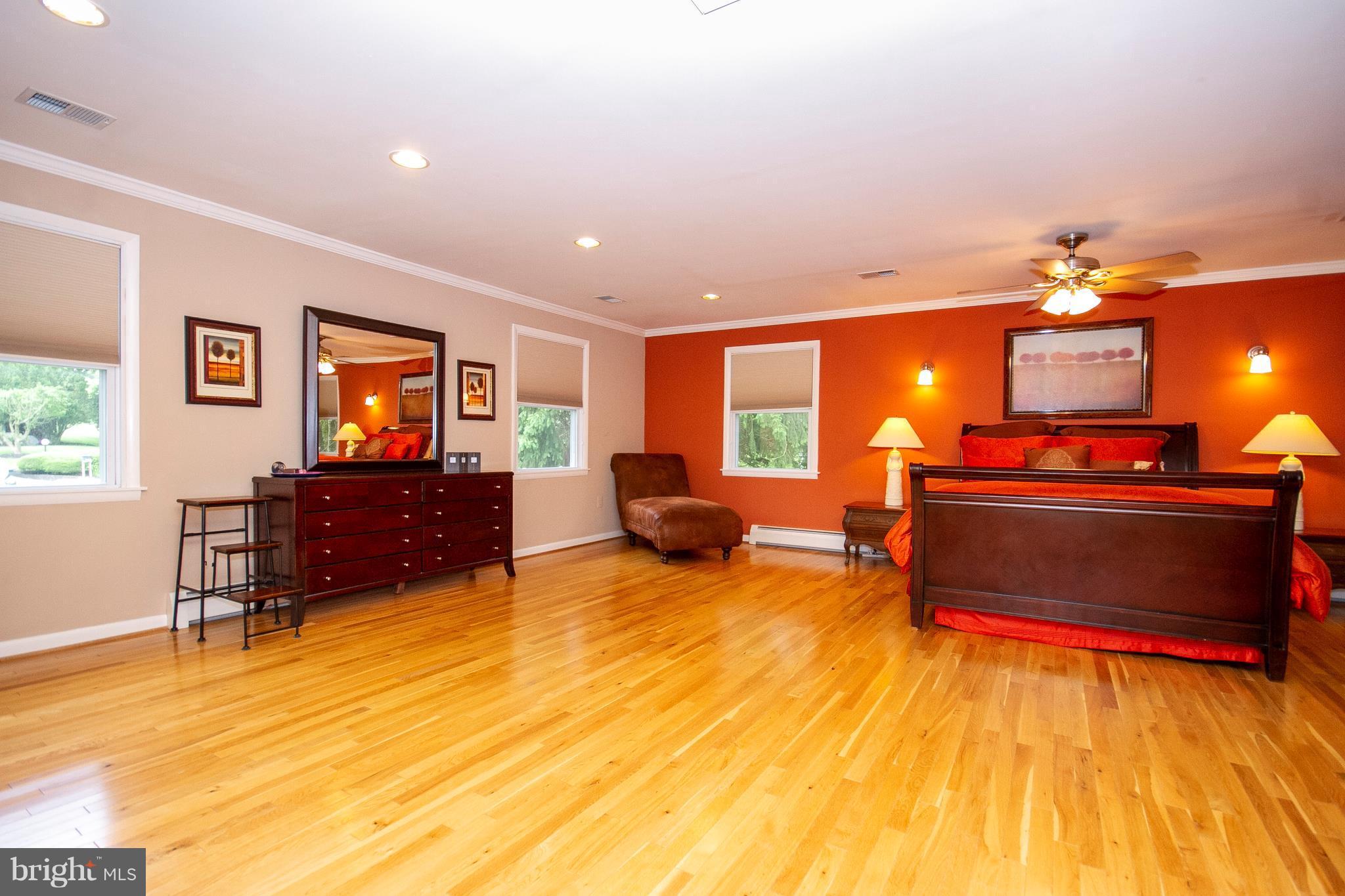 5029 Durham Road East Columbia, MD 21044 - Photo 16 of 27 Bath (Master)