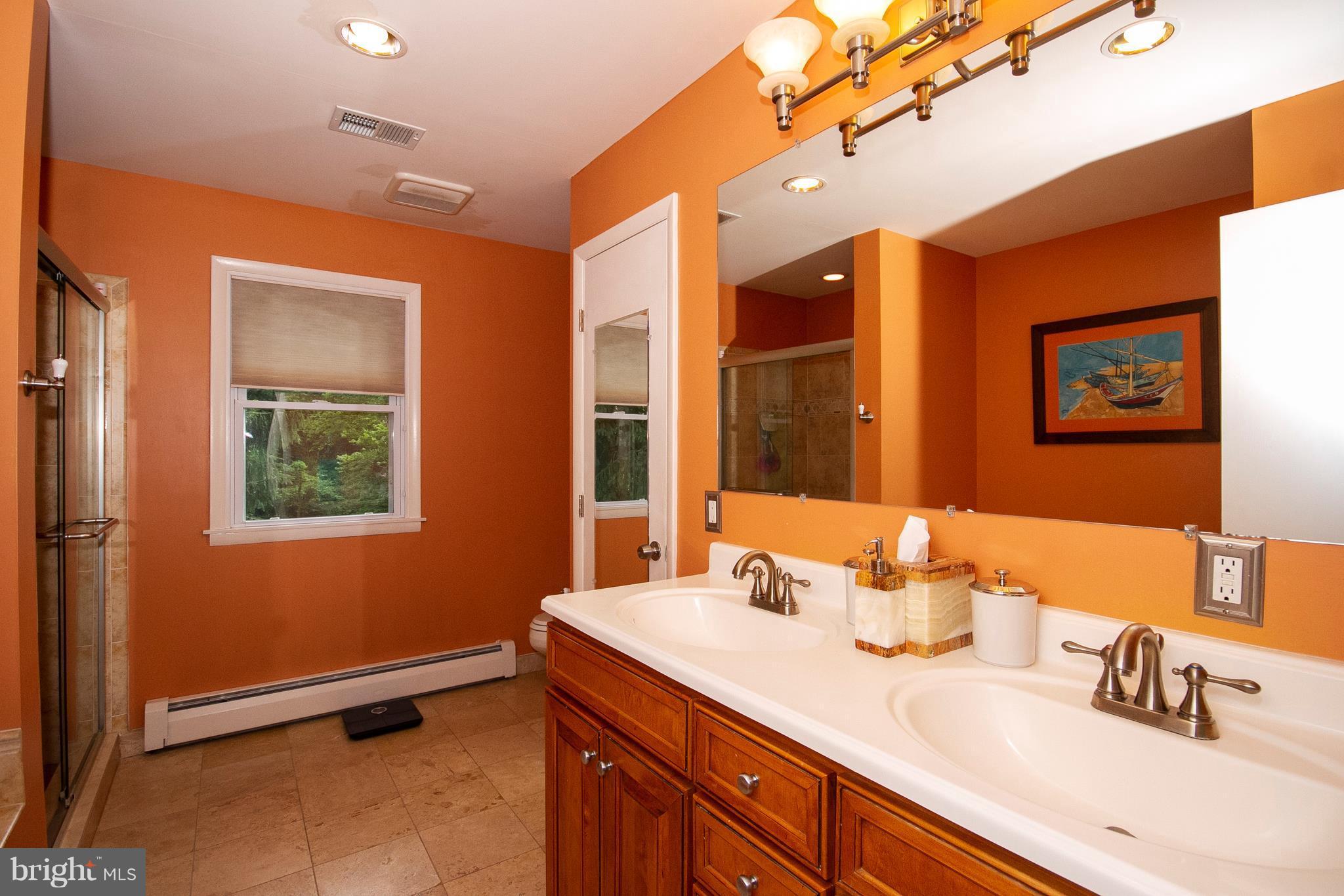 5029 Durham Road East Columbia, MD 21044 - Photo 18 of 27 Bath (Master)