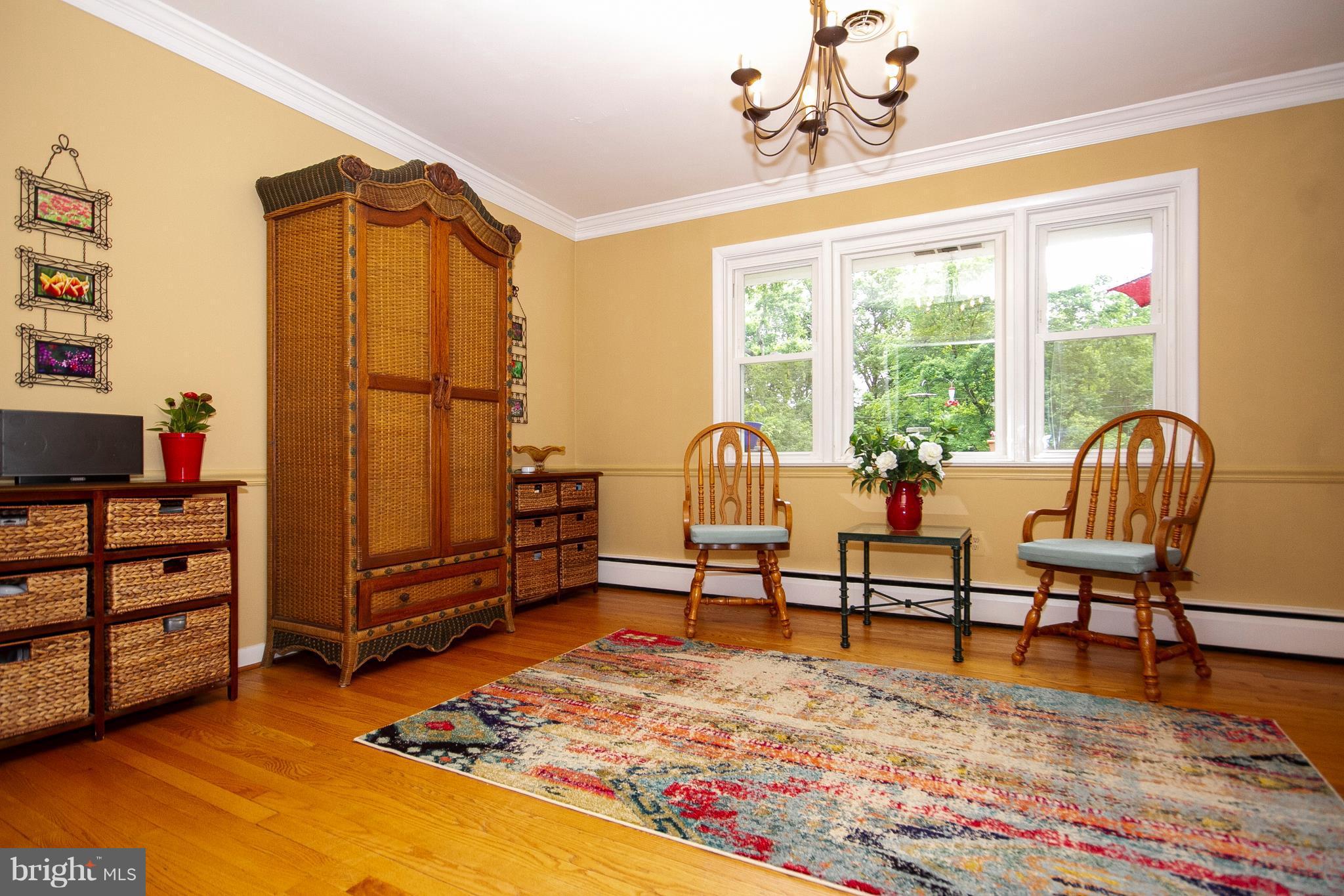 5029 Durham Road East Columbia, MD 21044 - Photo 3 of 27 Living Room
