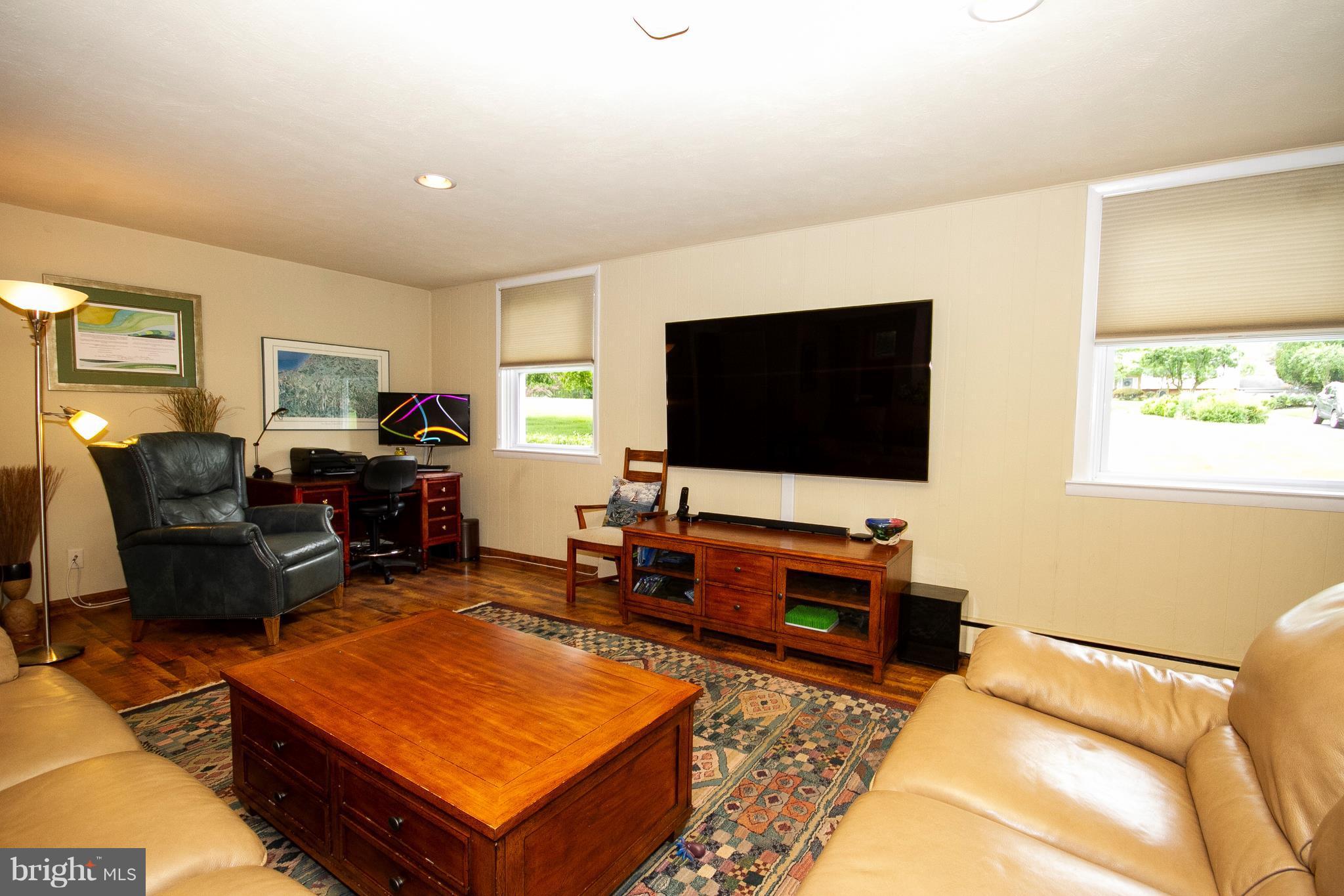 5029 Durham Road East Columbia, MD 21044 - Photo 9 of 27 Family Room