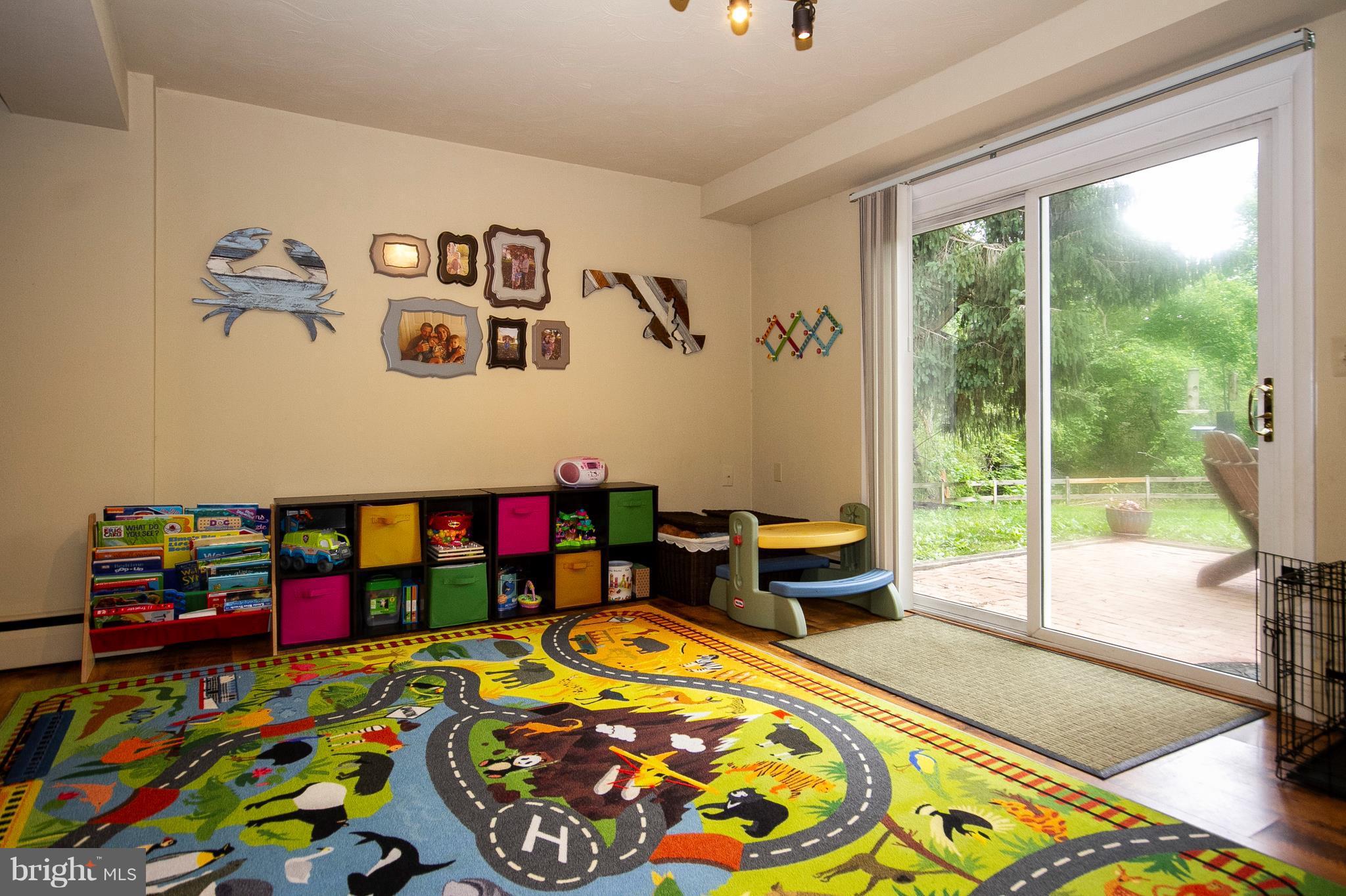 5029 Durham Road East Columbia, MD 21044 - Photo 10 of 27 Family Room