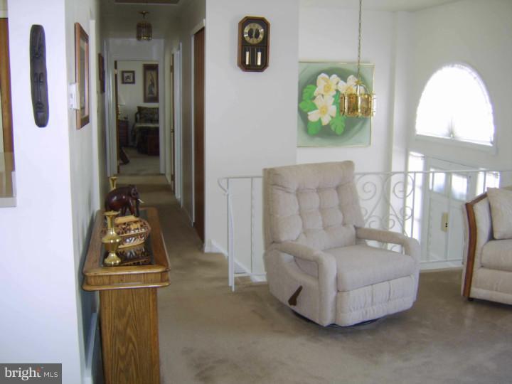 1095 Valley Road Warminster, PA 18974 - Photo 8 of 20 Gallery Image 8