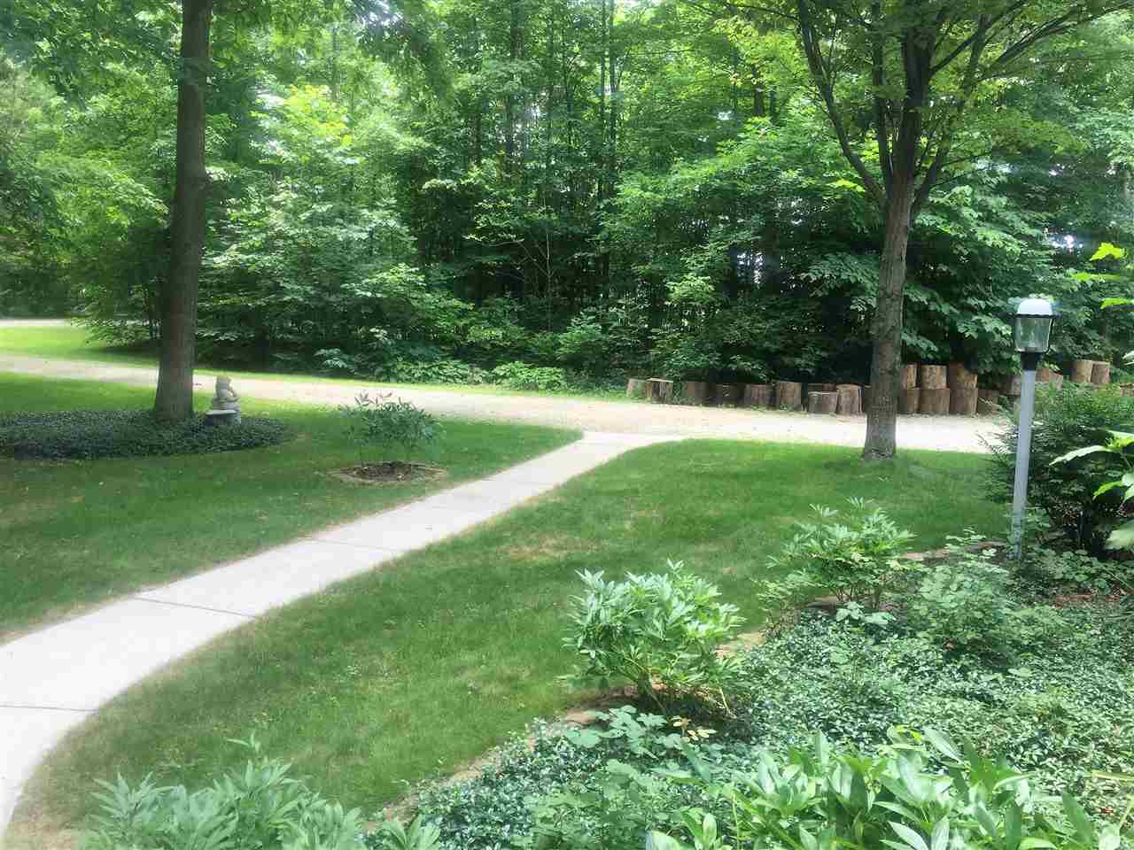 9019 Hartzell Road Fort Wayne, IN 46816 - Photo 3 of 30 Gallery Image 3