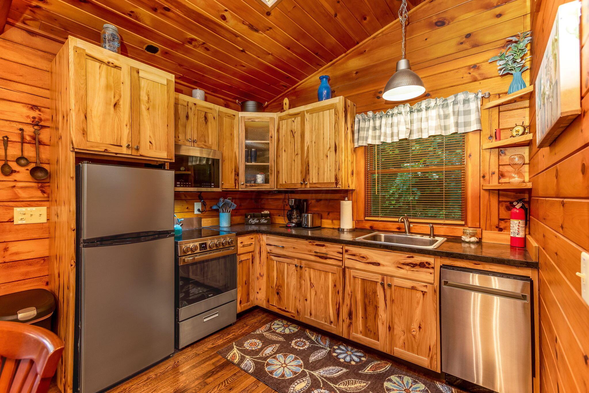 14879 Wolfe-Bennett Road Nelsonville, OH 45764 - Photo 10 of 31 Kitchen