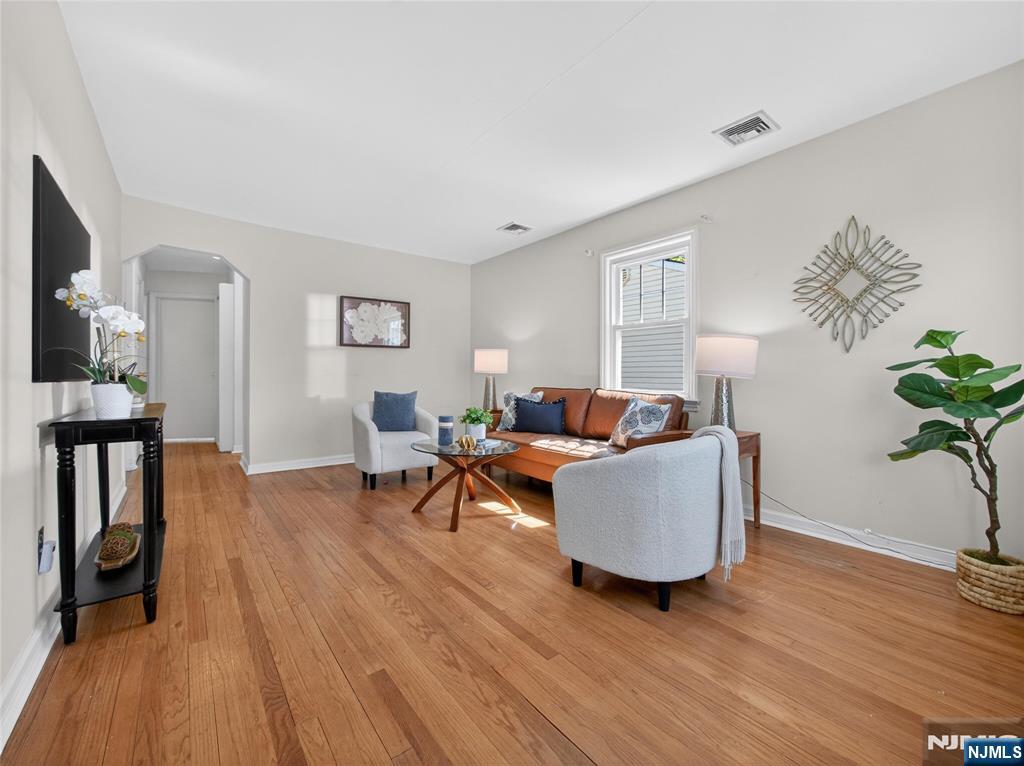 832 Summit Avenue Hackensack, NJ 07601 - Photo 4 of 20