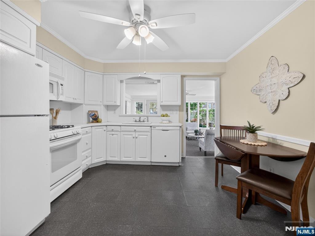 832 Summit Avenue Hackensack, NJ 07601 - Photo 7 of 20