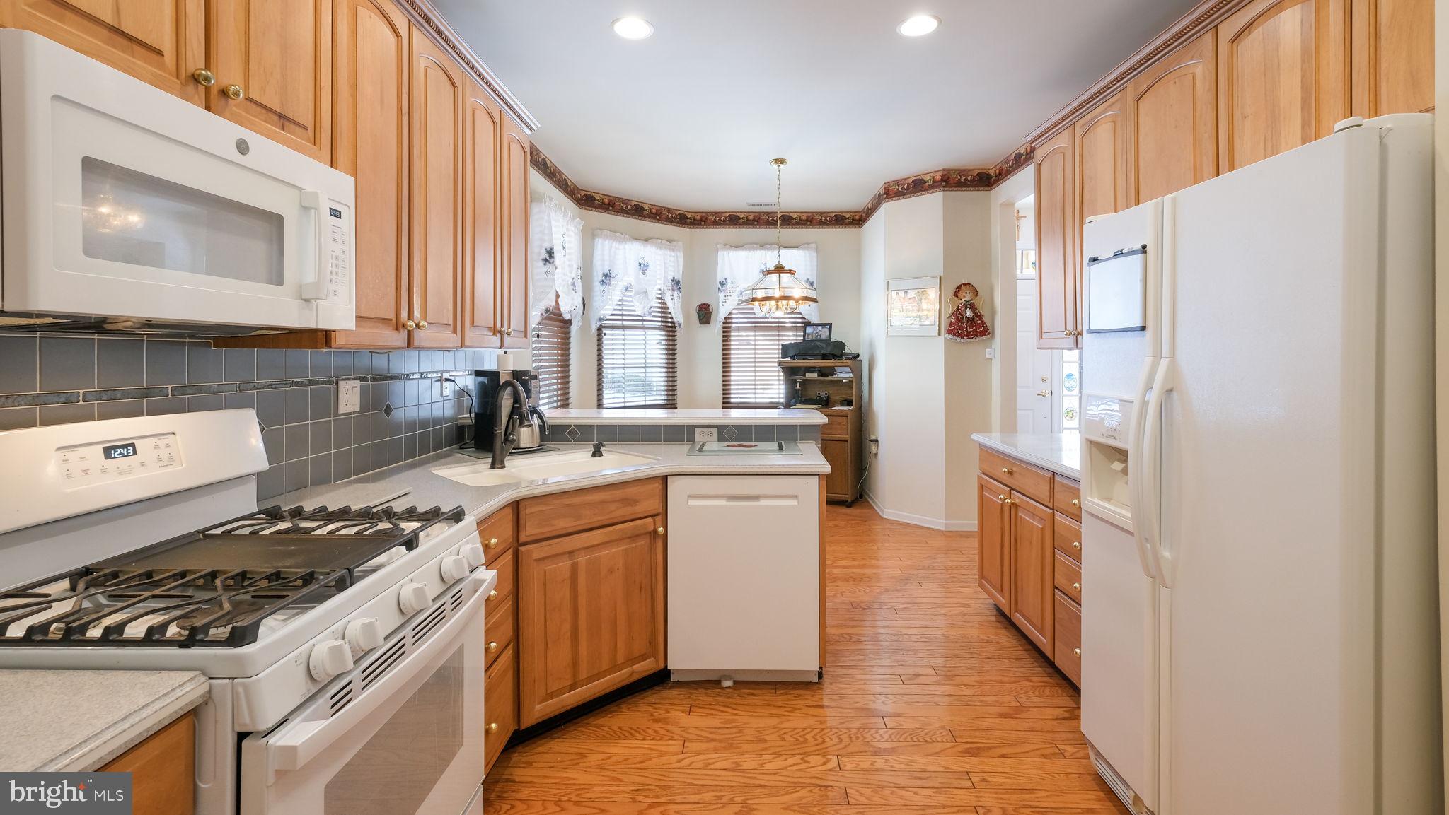 627 Bellflower Road Langhorne, PA 19047 - Photo 13 of 31