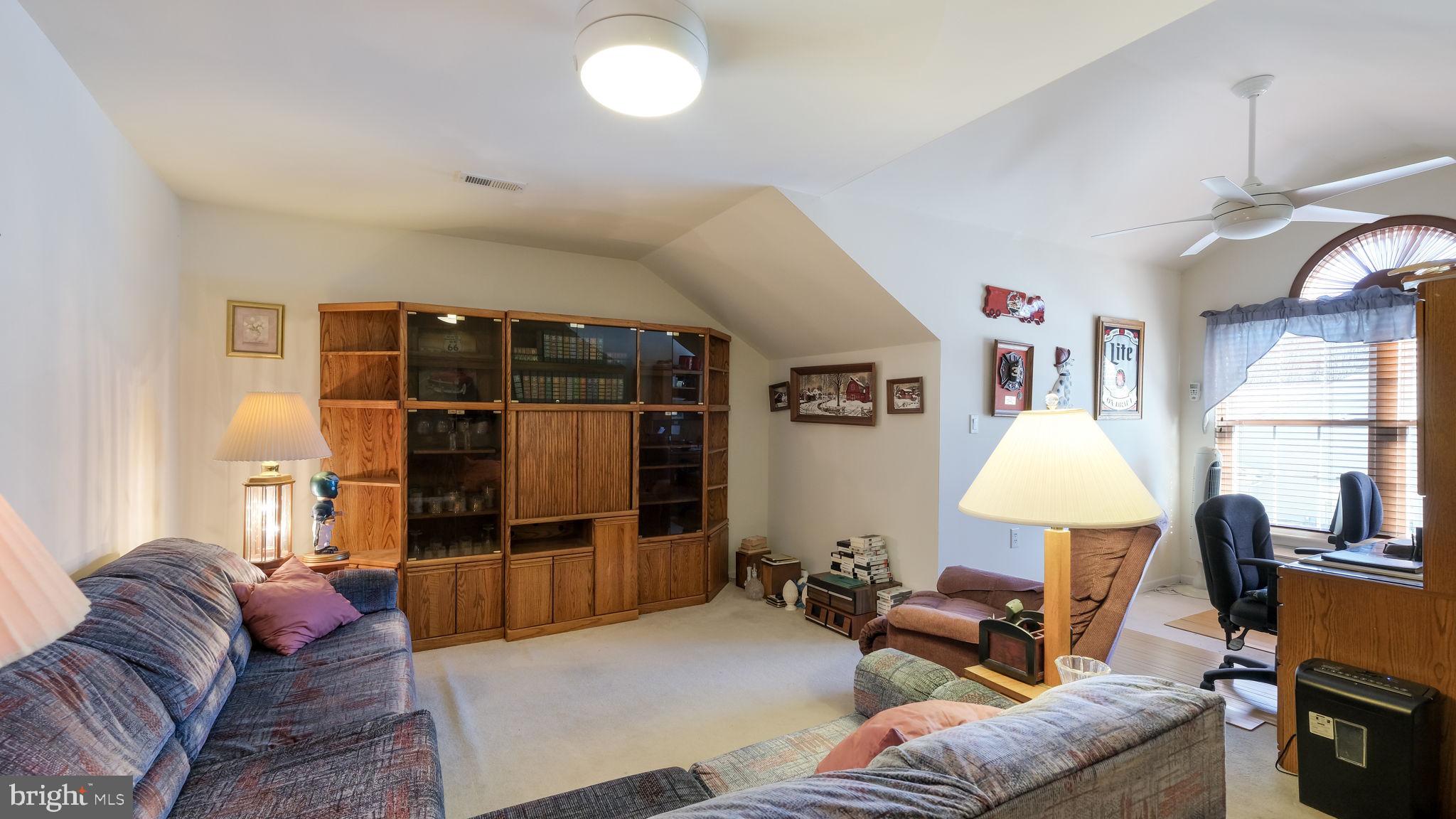 627 Bellflower Road Langhorne, PA 19047 - Photo 22 of 31 Loft