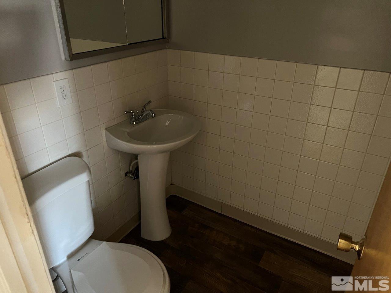 1945 Elmcrest Drive Reno, NV 89503 - Photo 11 of 17 Photo 11