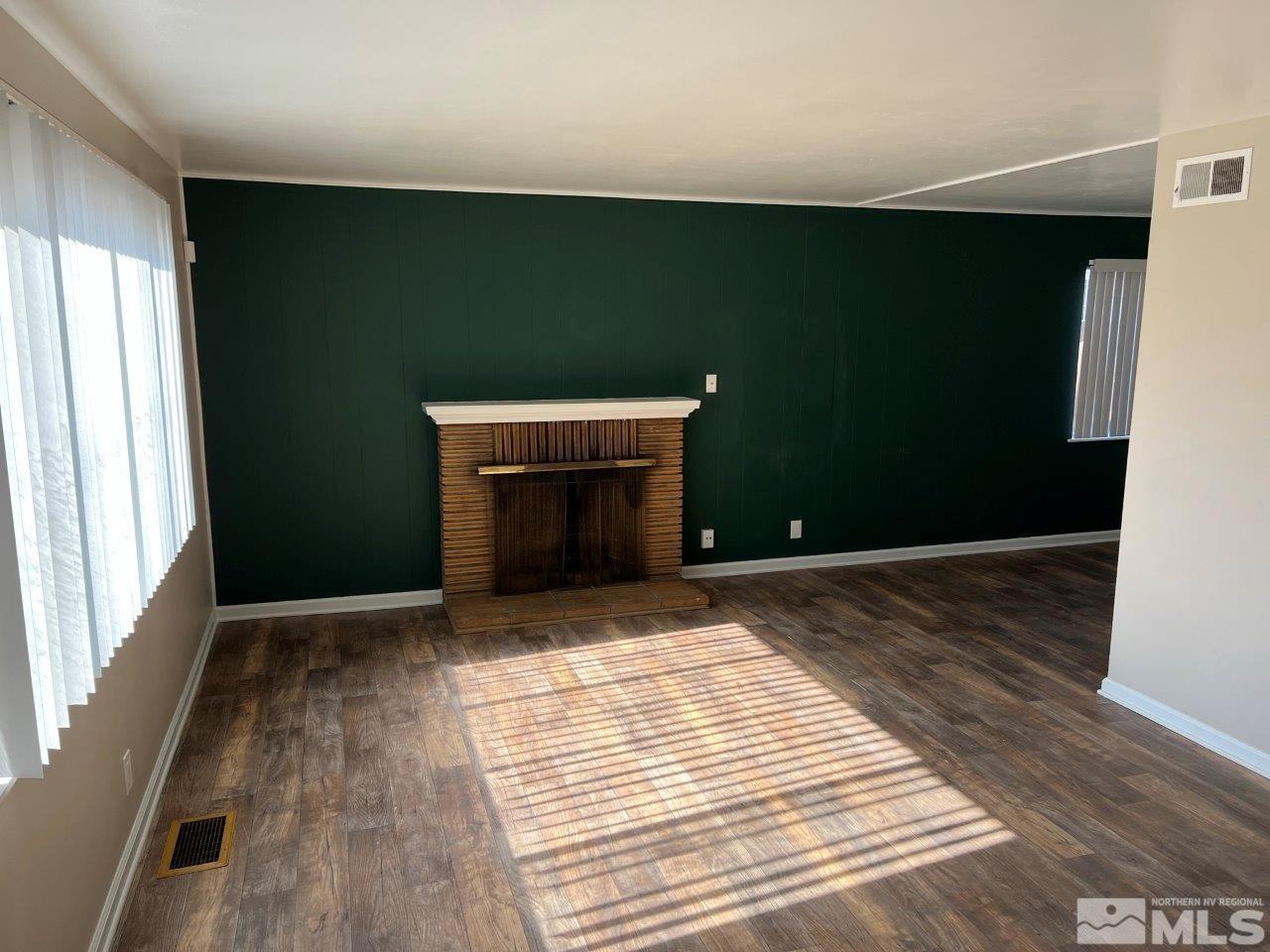 1945 Elmcrest Drive Reno, NV 89503 - Photo 3 of 17 Photo 3