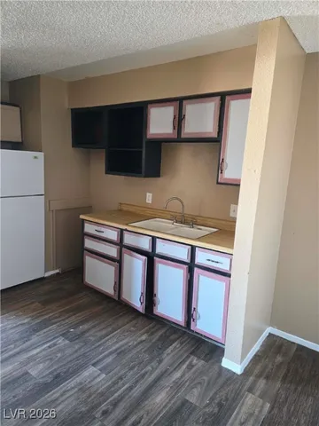 $850 | 305 North 10th Street, Unit 32, Las Vegas, NV 89101