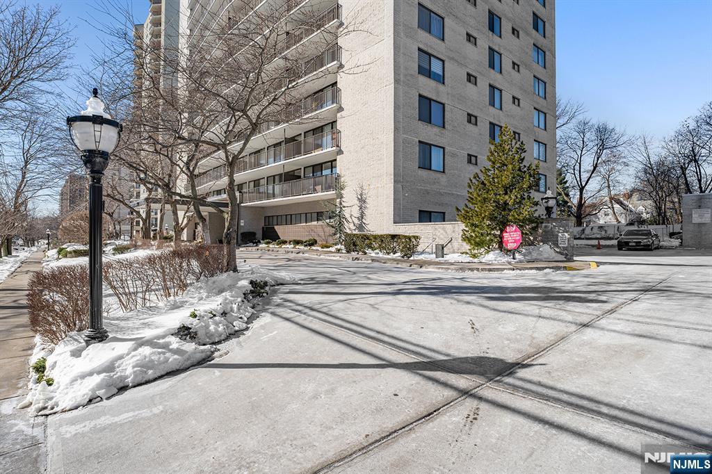 277 Prospect Avenue, Unit 18B Hackensack, NJ 07601 - Photo 1 of 29