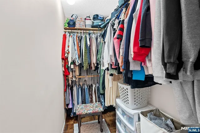 $300,000 | 277 Prospect Avenue, Unit 18B, Hackensack, NJ 07601