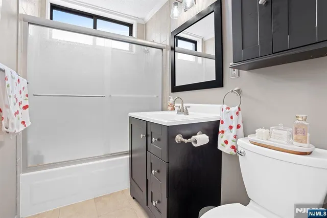 $300,000 | 277 Prospect Avenue, Unit 18B, Hackensack, NJ 07601